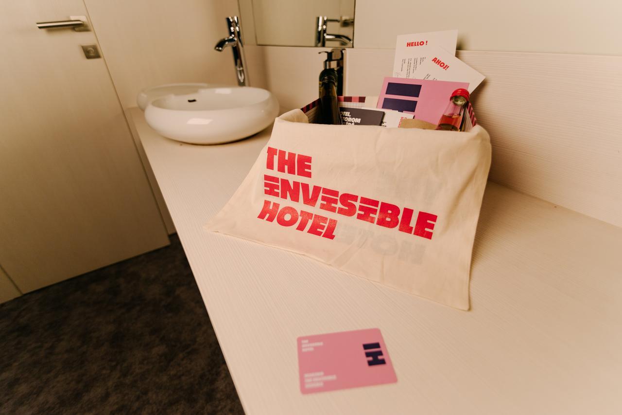 The Invisible Hotel — Urban Flashbacks Kassa Kültér fotó